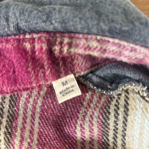 Umgee Boho Oversized Baggy Distressed Fringe Washed Denim & Plaid Shacket Sz M - Picture 7 of 13